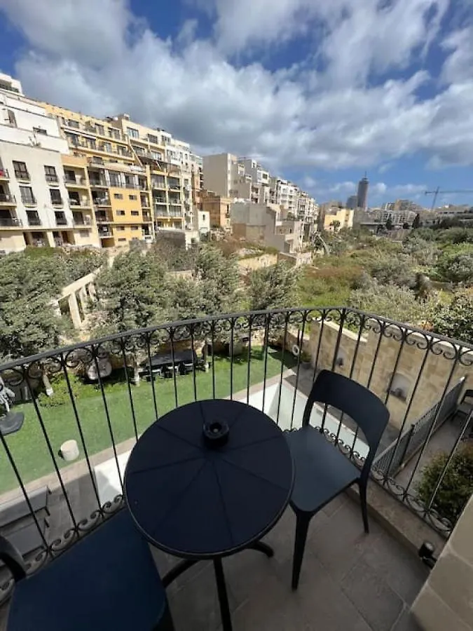 The Valley Room 6 With Parking On Premises Saint Julian's