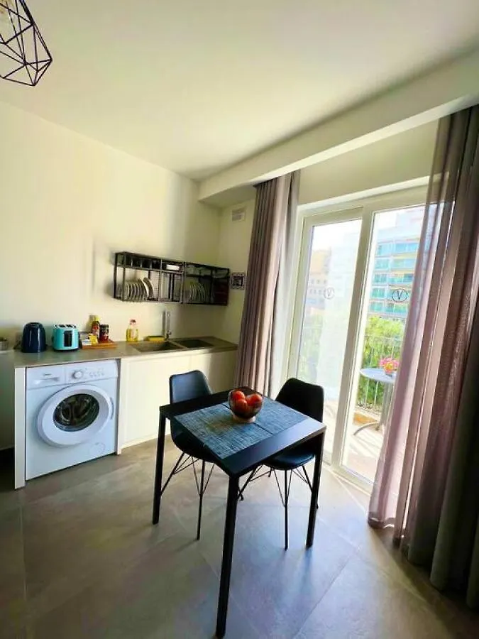 The Valley Room 6 With Parking On Premises Saint Julian's 0*,  Malta