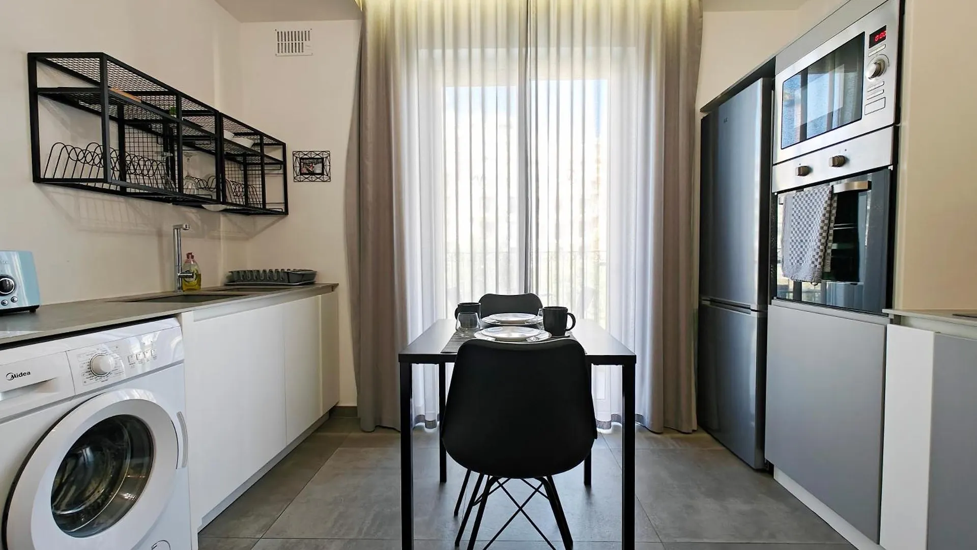 The Valley Room 6 With Parking On Premises Saint Julian's Guest house